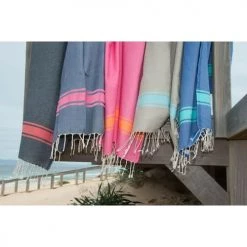 Febronie Décoration De Jardin Fouta Bicolore 100x200 Bleu Jean Et Rose Fuschia -Gants de toilette Soldes fouta bicolore 100x200 bleu jean et rose fuschia 5