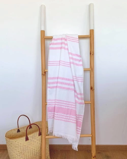 Le Comptoir De La Plage Accessoires Et Serviettes De Plage Fouta Doublée éponge Rose Karabuk 90x160 4 Le Comptoir De La Plage Accessoires Et Serviettes De Plage Fouta Doublée éponge Rose Karabuk 90x160 – Image 2