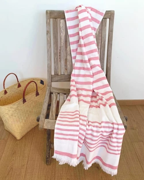 Le Comptoir De La Plage Accessoires Et Serviettes De Plage Fouta Doublée éponge Rouge Framboise Asaga 90x160 4 Le Comptoir De La Plage Accessoires Et Serviettes De Plage Fouta Doublée éponge Rouge Framboise Asaga 90x160 – Image 2