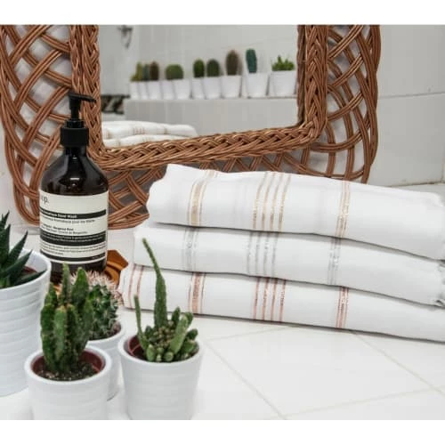 Febronie Décoration De Jardin Fouta En Coton 100x200 Blanc Et Cuivre 5 Febronie Décoration De Jardin Fouta En Coton 100x200 Blanc Et Cuivre – Image 3