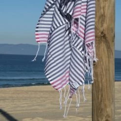 Febronie Décoration De Jardin Fouta En Coton 100x200 Gris Moyen Et Bleu Grec -Gants de toilette Soldes fouta en coton 100x200 gris moyen et bleu grec 5