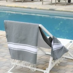 Febronie Décoration De Jardin Fouta En Coton Bande Blanche 100x200 Gris Moyen -Gants de toilette Soldes fouta en coton bande blanche 100x200 gris moyen 4