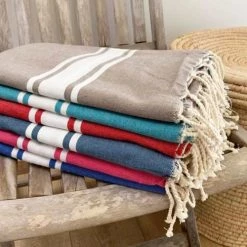 Le Comptoir De La Plage Accessoires Et Serviettes De Plage Fouta Traditionnelle Beige Taupe Kozo 100 X 200 10 Le Comptoir De La Plage Accessoires Et Serviettes De Plage Fouta Traditionnelle Beige Taupe Kozo 100 X 200 -Gants de toilette Soldes fouta traditionnelle beige taupe kozo 100 x 200 3