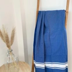 Le Comptoir De La Plage Accessoires Et Serviettes De Plage  Fouta Traditionnelle Bleue Royal Kozo 100 X 200 -Gants de toilette Soldes fouta traditionnelle bleue royal kozo 100 x 200 3