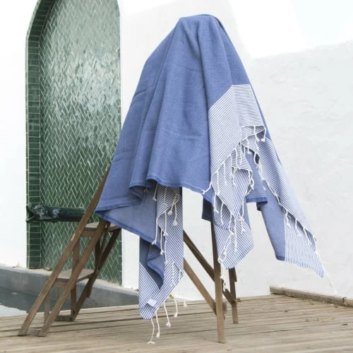 Febronie Décoration De Jardin Fouta XXL En Coton 200x200 Bleu Grec 4 Febronie Décoration De Jardin Fouta XXL En Coton 200x200 Bleu Grec – Image 2
