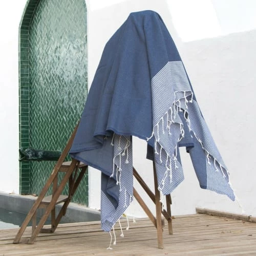 Febronie Décoration De Jardin Fouta XXL En Coton 200x200 Bleu Jean 4 Febronie Décoration De Jardin Fouta XXL En Coton 200x200 Bleu Jean – Image 2