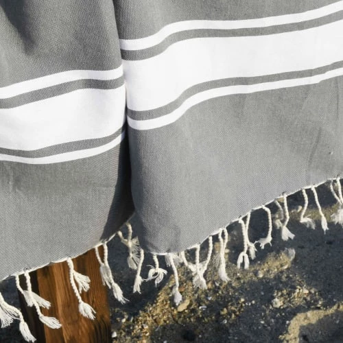 Febronie Décoration De Jardin Fouta XXL En Coton 200x200 Bleu Jean 8 Febronie Décoration De Jardin Fouta XXL En Coton 200x200 Bleu Jean – Image 6