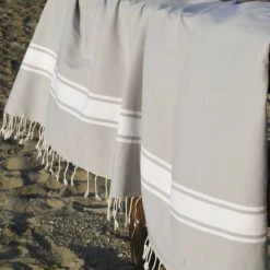 Febronie Décoration De Jardin Fouta XXL En Coton 200x200 Gris Perle 9 Febronie Décoration De Jardin Fouta XXL En Coton 200x200 Gris Perle -Gants de toilette Soldes fouta xxl en coton 200x200 gris perle 1