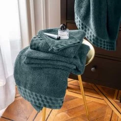 Carré Blanc Serviettes De Toilette Gant De Toilette Coton Cubes Vert Cèdre -Gants de toilette Soldes gant de toilette coton cubes vert cedre 4