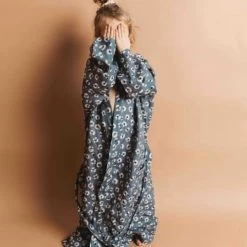 Gabrielle Paris Peignoirs Et Chaussons De Bain Kimono En Lin Lavé Imprimé Léopard Bleu S/M -Gants de toilette Soldes kimono en lin lave imprime leopard bleu s m 5