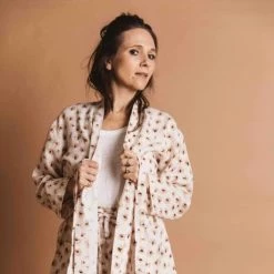 Gabrielle Paris Peignoirs Et Chaussons De Bain Kimono En Lin Lavé Imprimé Léopard Crème L 9 Gabrielle Paris Peignoirs Et Chaussons De Bain Kimono En Lin Lavé Imprimé Léopard Crème L -Gants de toilette Soldes kimono en lin lave imprime leopard creme l 2