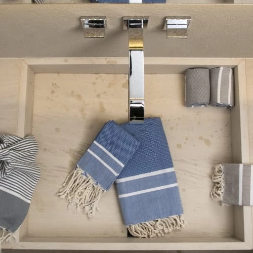 Febronie Décoration De Jardin Lot De 3 Foutas 100x200 + 50x80 (x2) Bleu Grec Et Blanc 6 Febronie Décoration De Jardin Lot De 3 Foutas 100x200 + 50x80 (x2) Bleu Grec Et Blanc – Image 4