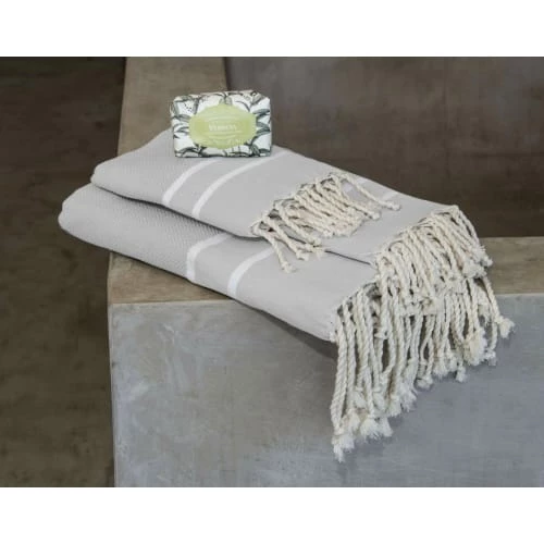 Febronie Décoration De Jardin Lot De 3 Foutas 100x200 + 50x80 (x2) Jaune Safran Et Blanc 7 Febronie Décoration De Jardin Lot De 3 Foutas 100x200 + 50x80 (x2) Jaune Safran Et Blanc – Image 5