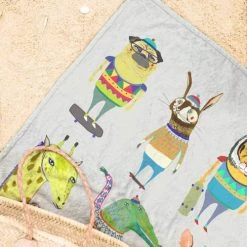 Juniqe Décoration De Jardin Serviette De Plage En éponge-velours En Blanc & Bleu 90x180 -Gants de toilette Soldes serviette de plage en eponge velours en blanc bleu 90x180 26