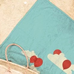 Juniqe Décoration De Jardin Serviette De Plage En éponge-velours En Blanc & Bleu 90x180 -Gants de toilette Soldes serviette de plage en eponge velours en blanc bleu 90x180 29