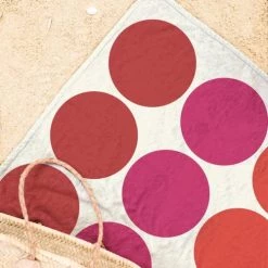 Juniqe Décoration De Jardin Serviette De Plage En éponge-velours En Blanc & Rose 90x180 -Gants de toilette Soldes serviette de plage en eponge velours en blanc rose 90x180 18