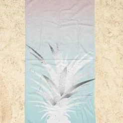 Juniqe Décoration De Jardin Serviette De Plage En éponge-velours En Blanc & Rose 90x180 -Gants de toilette Soldes serviette de plage en eponge velours en blanc rose 90x180 8