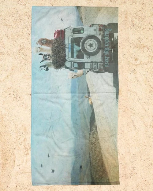 Juniqe Décoration De Jardin Serviette De Plage En éponge-velours En Bleu 90x180 4 Juniqe Décoration De Jardin Serviette De Plage En éponge-velours En Bleu 90x180 – Image 2