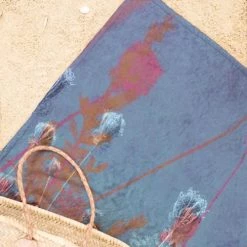 Juniqe Décoration De Jardin Serviette De Plage En éponge-velours En Bleu & Rose 90x180 -Gants de toilette Soldes serviette de plage en eponge velours en bleu rose 90x180 15