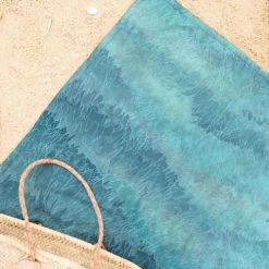 Juniqe Décoration De Jardin Serviette De Plage En éponge-velours En Bleu & Turquoise 90x180 -Gants de toilette Soldes serviette de plage en eponge velours en bleu turquoise 90x180 3