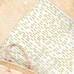 Juniqe Décoration De Jardin Serviette De Plage En éponge-velours En Jaune 90x180 -Gants de toilette Soldes serviette de plage en eponge velours en jaune 90x180 3