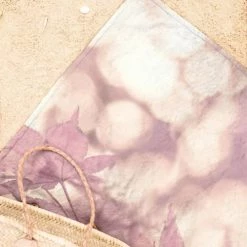 Juniqe Décoration De Jardin Serviette De Plage En éponge-velours En Rose 90x180 -Gants de toilette Soldes serviette de plage en eponge velours en rose 90x180 12