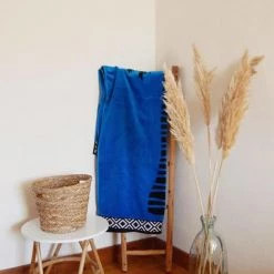 Le Comptoir De La Plage Décoration De Jardin Serviette De Plage éponge Velours Bleu Plaza 86 X 160 -Gants de toilette Soldes serviette de plage eponge velours bleu plaza 86 x 160 1