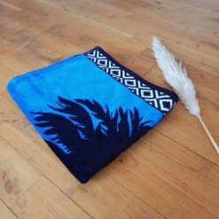 Le Comptoir De La Plage Décoration De Jardin Serviette De Plage éponge Velours Bleu Plaza 86 X 160 -Gants de toilette Soldes serviette de plage eponge velours bleu plaza 86 x 160 2