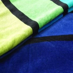 Le Comptoir De La Plage Accessoires Et Serviettes De Plage  Serviette De Plage éponge Velours Bleue Happy Men 100 X 175 -Gants de toilette Soldes serviette de plage eponge velours bleue happy men 100 x 175 2