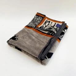 Le Comptoir De La Plage Accessoires Et Serviettes De Plage Serviette De Plage éponge Velours Jacquard Eldorado 95x175 440g/m² 7 Le Comptoir De La Plage Accessoires Et Serviettes De Plage Serviette De Plage éponge Velours Jacquard Eldorado 95x175 440g/m² -Gants de toilette Soldes serviette de plage eponge velours jacquard eldorado 95x175 440g m2 2