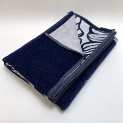 Le Comptoir De La Plage Accessoires Et Serviettes De Plage  Serviette De Plage éponge Velours Jacquard Kapidani 140x200 420g/m² -Gants de toilette Soldes serviette de plage eponge velours jacquard kapidani 140x200 420g m2 2