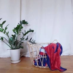 Le Comptoir De La Plage Décoration De Jardin Serviette De Plage éponge Velours Rouge Lunan 86 X 160 -Gants de toilette Soldes serviette de plage eponge velours rouge lunan 86 x 160 1