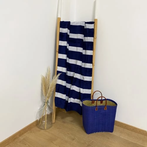 Le Comptoir De La Plage Accessoires Et Serviettes De Plage Serviette De Plage éponge Velours Transat Navy 100x175 470g/m² 4 Le Comptoir De La Plage Accessoires Et Serviettes De Plage Serviette De Plage éponge Velours Transat Navy 100x175 470g/m² – Image 2