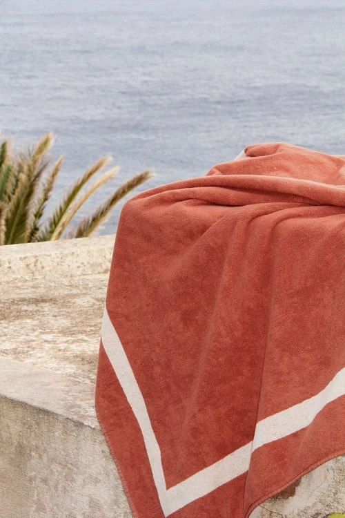 LA SERVIETTE PARIS Accessoires Et Serviettes De Plage Serviette De Plage XXL Coton Bio 500Gr/m² Rouille Cadre Crème 200x200 4 LA SERVIETTE PARIS Accessoires Et Serviettes De Plage Serviette De Plage XXL Coton Bio 500Gr/m² Rouille Cadre Crème 200x200 – Image 2